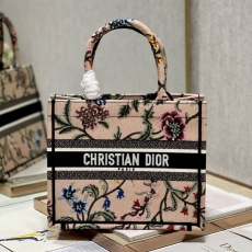 Christian Dior Shopping Bags